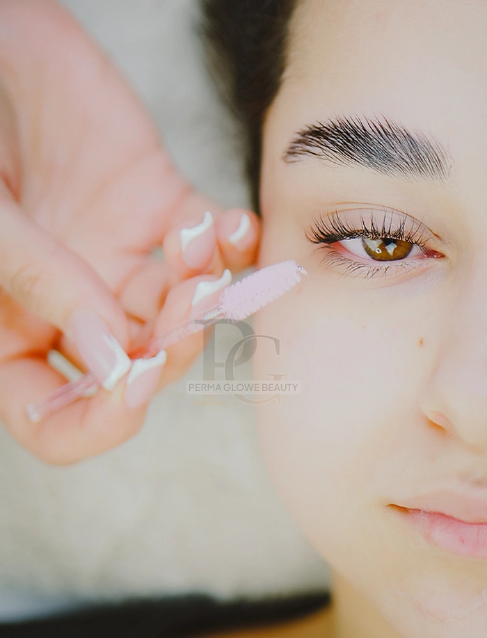 Lash & Brow Lift – natuurlijk gelifte wimpers en wenkbrauwen zonder make-up