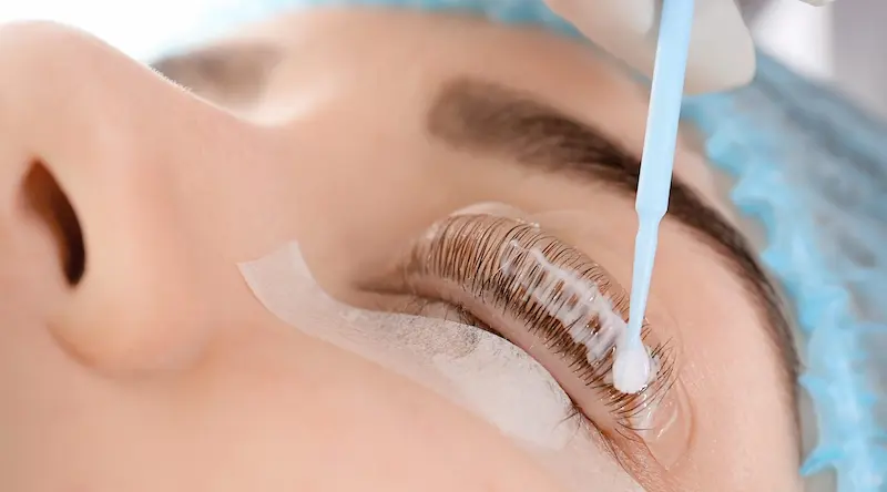 voor en nadelen wimperlifting
